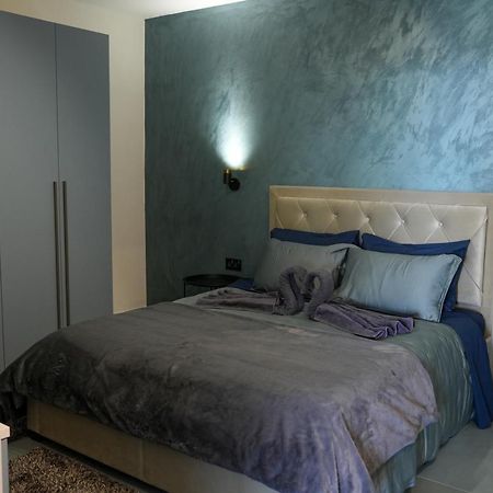 Lux Sea&Country Views With Pool Apartment เมลลิฮา ภายนอก รูปภาพ