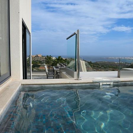 Lux Sea&Country Views With Pool Apartment เมลลิฮา ภายนอก รูปภาพ