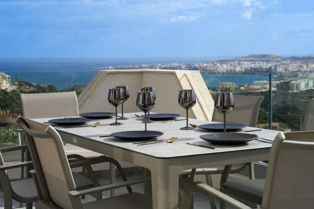Lux Sea&Country Views With Pool Apartment เมลลิฮา ภายนอก รูปภาพ